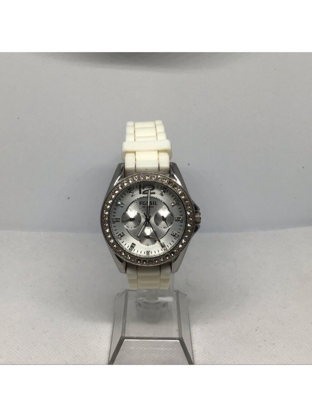 Fossil Riley ES2344 Womens Silvertone Pave Rhinestone Watch Silver Dial 37mm